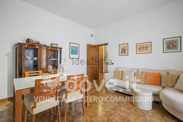 appartamento in vendita a Roma in zona Torre Angela
