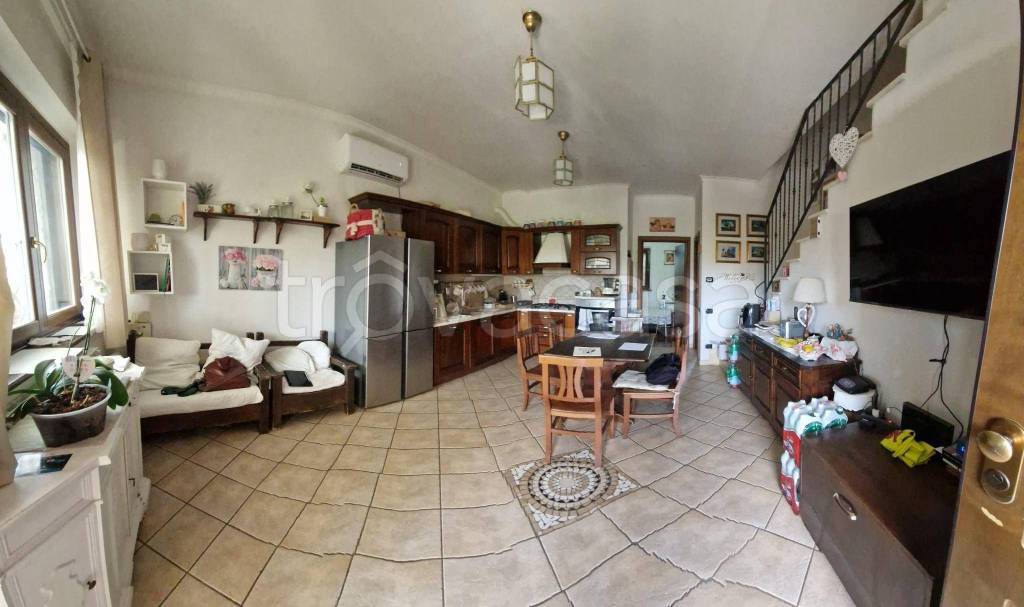 casa indipendente in vendita a Roma in zona Massimina/Casal Lumbroso