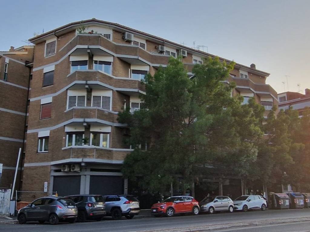 appartamento in vendita a Roma in zona San Saba - Ripa