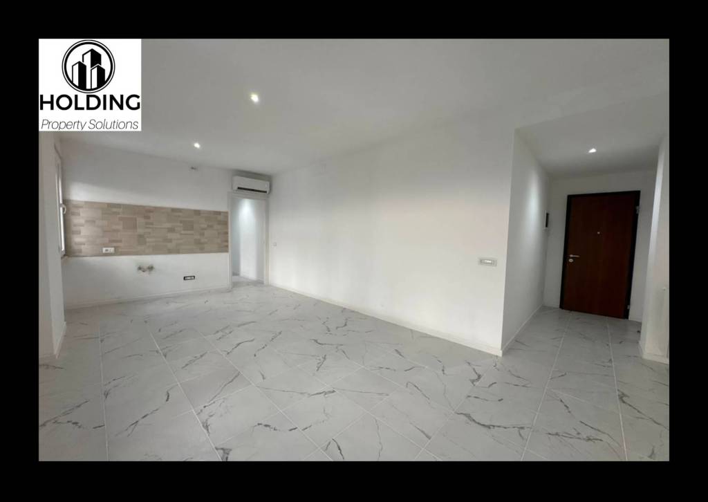 appartamento in vendita a Roma in zona Ardeatino