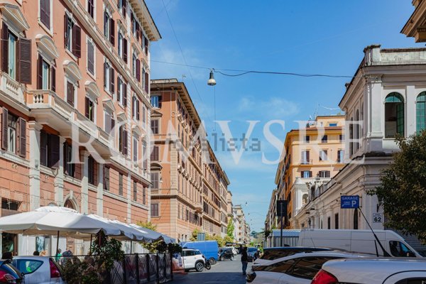 ufficio in vendita a Roma in zona Rione Prati