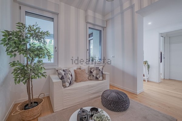 appartamento in vendita a Roma in zona EUR