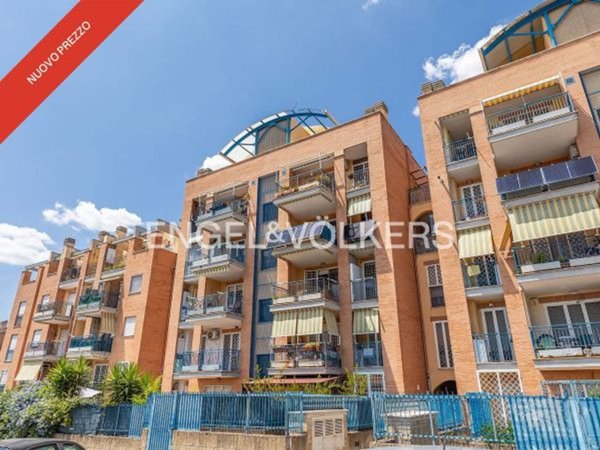 appartamento in vendita a Roma in zona Castelverde