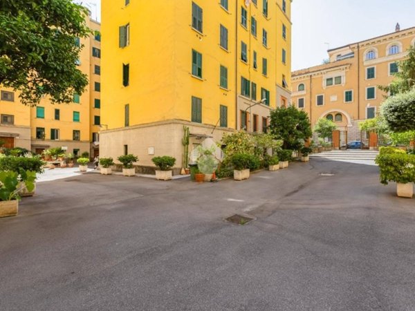 appartamento in vendita a Roma in zona Appio Latino