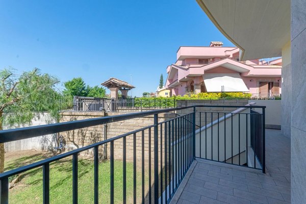 appartamento in vendita a Roma in zona Selva Candida