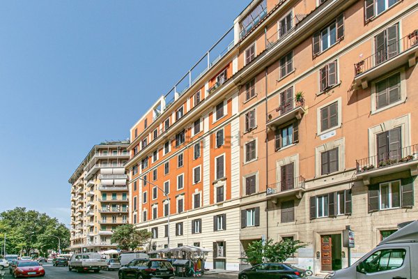 appartamento in vendita a Roma in zona Nomentano