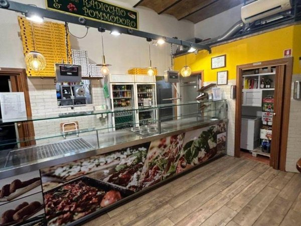 negozio in vendita a Roma in zona Castro Pretorio