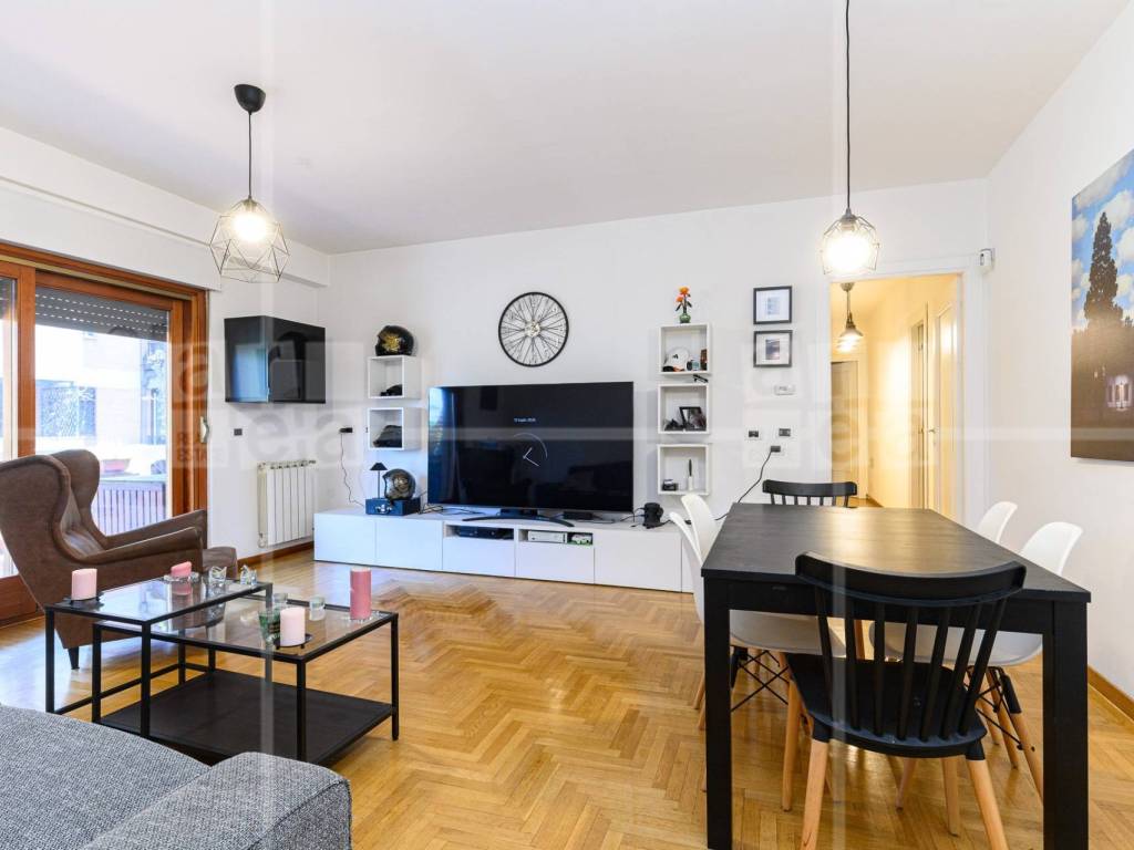 appartamento in vendita a Roma in zona Romanina