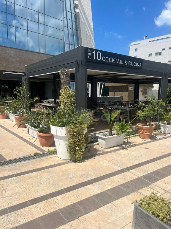 negozio in vendita a Roma in zona Mezzocammino