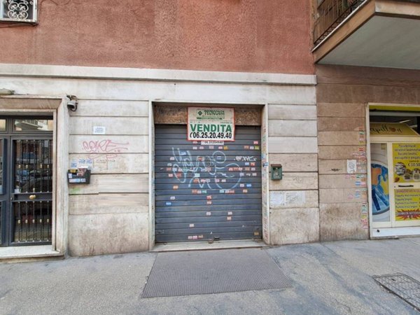 negozio in vendita a Roma in zona Prenestino-Labicano