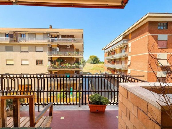 appartamento in vendita a Roma in zona Appio Latino