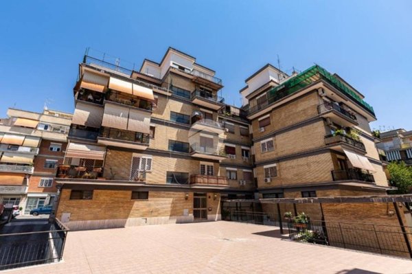 appartamento in vendita a Roma in zona Torrevecchia