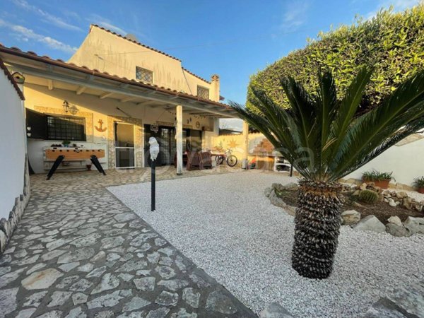 appartamento in vendita a Roma in zona Dragona/Bagnoletto