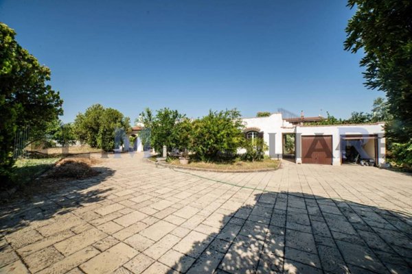 casa indipendente in vendita a Roma in zona Finocchio