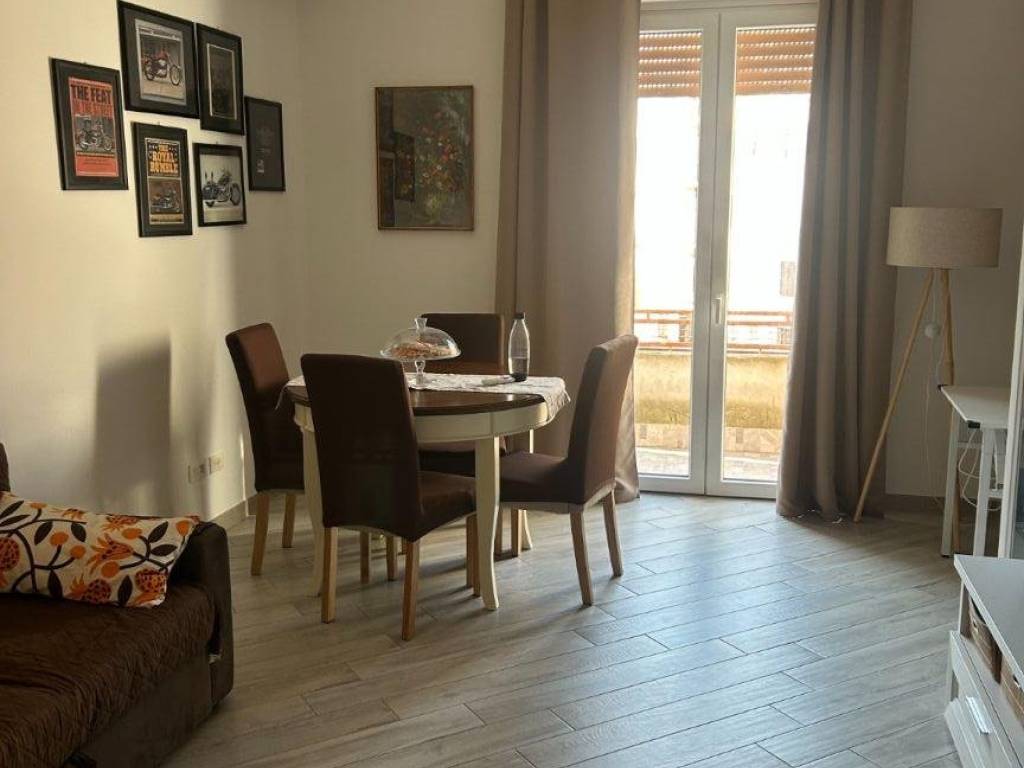 appartamento in vendita a Roma in zona Appio Latino