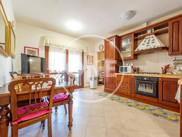 appartamento in vendita a Roma in zona Castelverde