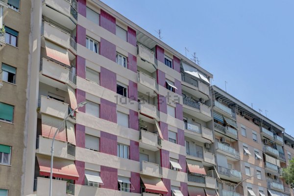 appartamento in vendita a Roma in zona Tuscolano