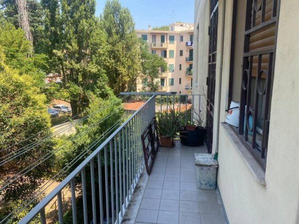 appartamento in vendita a Roma in zona Ardeatino