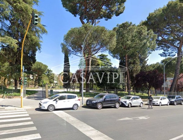 appartamento in vendita a Roma in zona Tuscolano