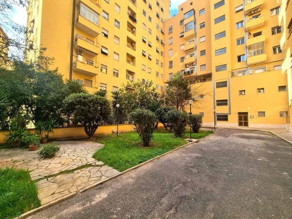 appartamento in vendita a Roma in zona Don Bosco