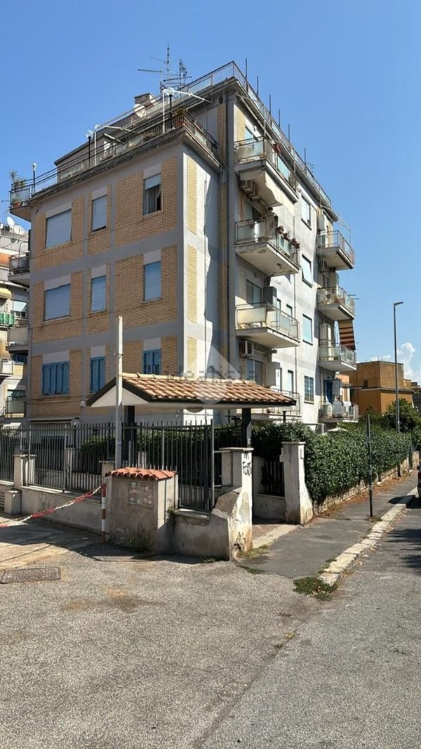 appartamento in vendita a Roma in zona Alessandrino