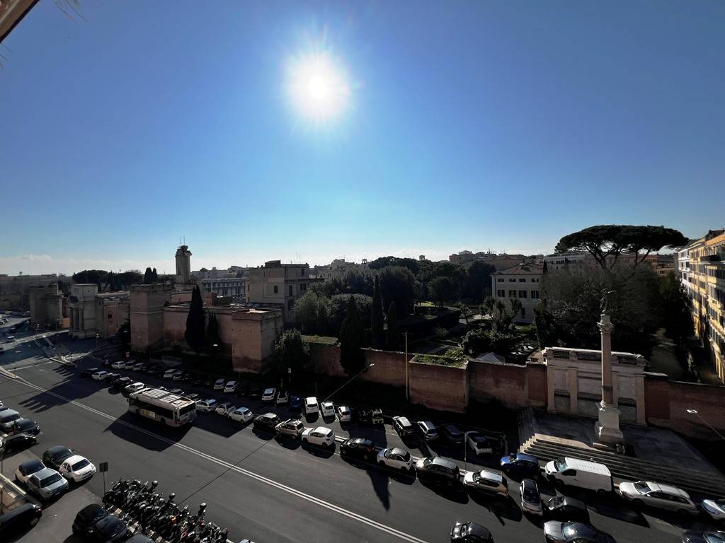 appartamento in vendita a Roma in zona Ludovisi/Sallustiano