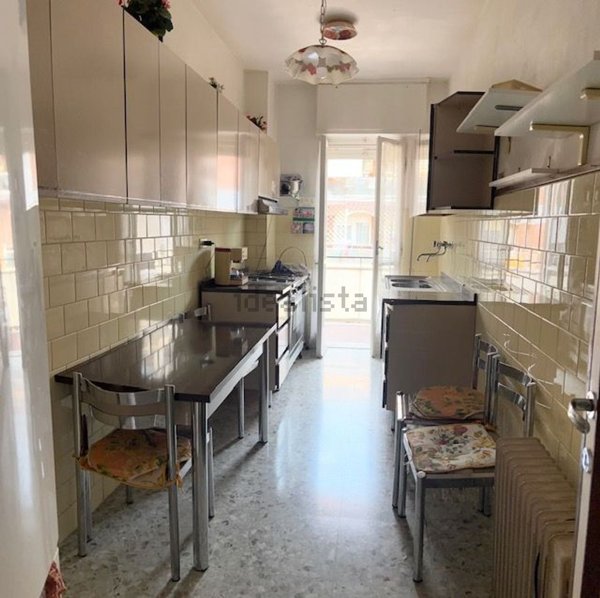 appartamento in vendita a Roma in zona Appio Claudio