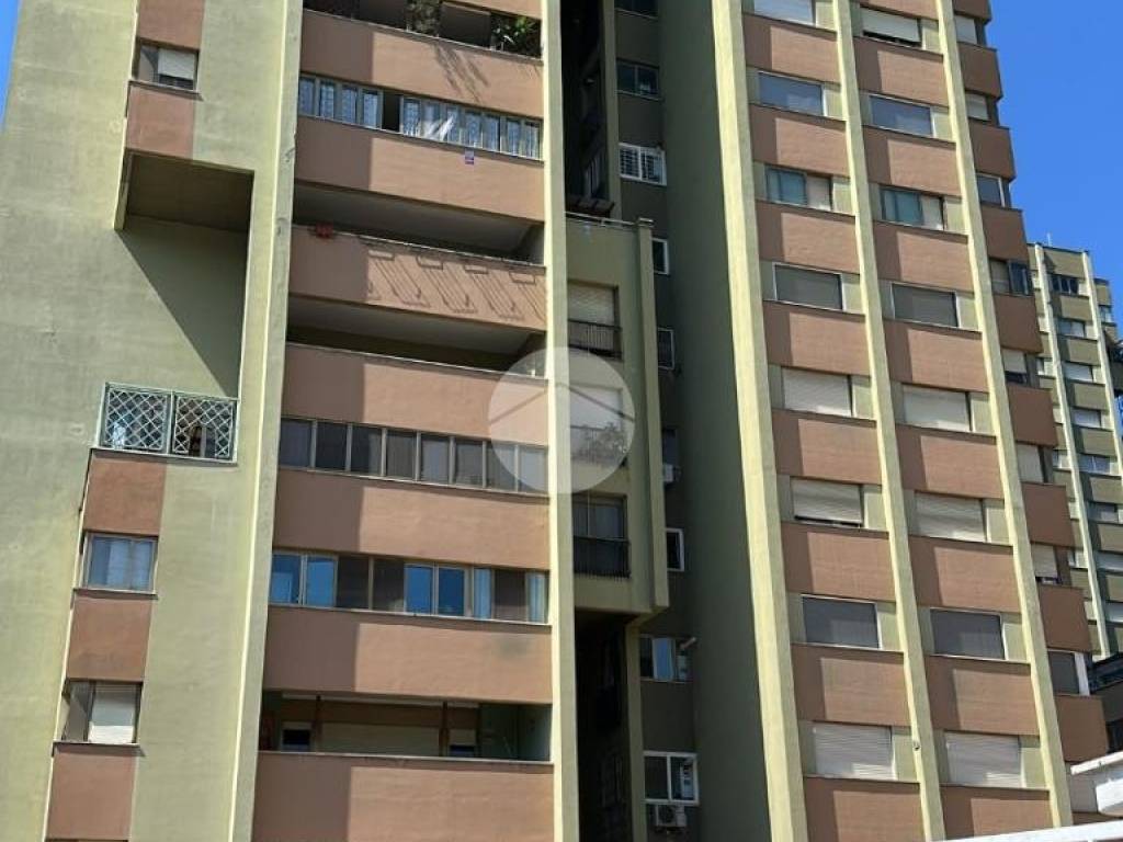 appartamento in vendita a Roma in zona Giuliano Dalmata