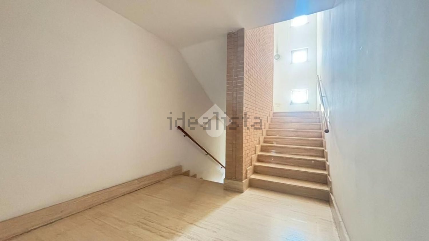 appartamento in vendita a Roma in zona Appio Claudio