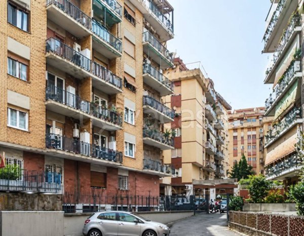 appartamento in vendita a Roma in zona Prenestino-Labicano