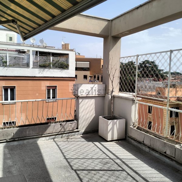 appartamento in vendita a Roma in zona Gianicolense