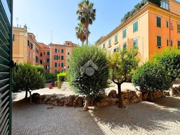appartamento in vendita a Roma in zona Spinaceto