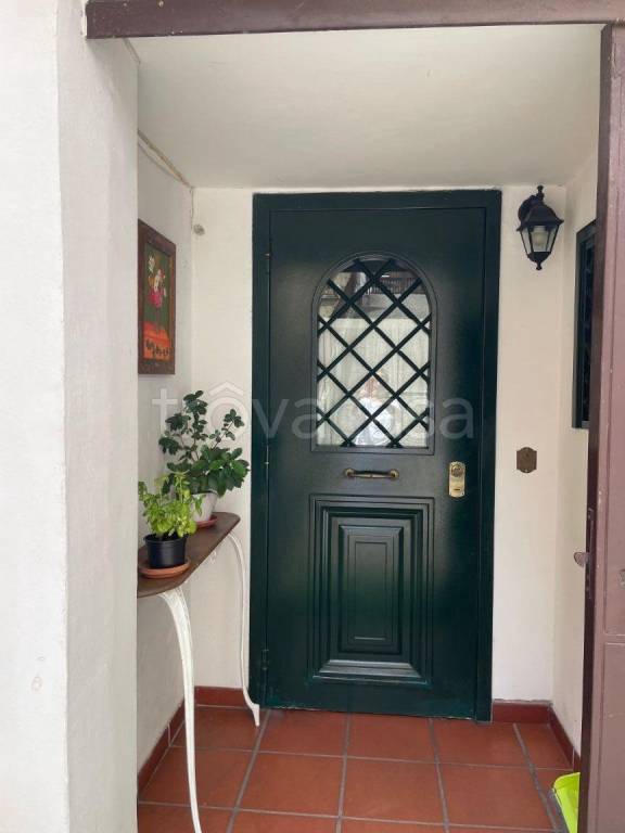 appartamento in vendita a Roma in zona Tomba di Nerone