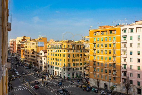 appartamento in vendita a Roma in zona Appio Latino