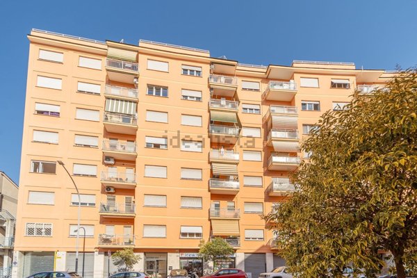 appartamento in vendita a Roma in zona Don Bosco