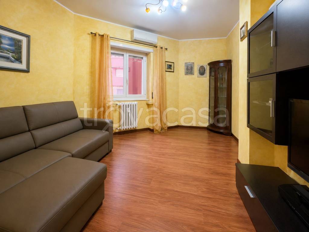 appartamento in vendita a Roma in zona Don Bosco