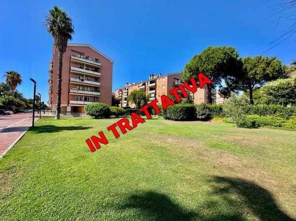 appartamento in vendita a Roma in zona Ostia