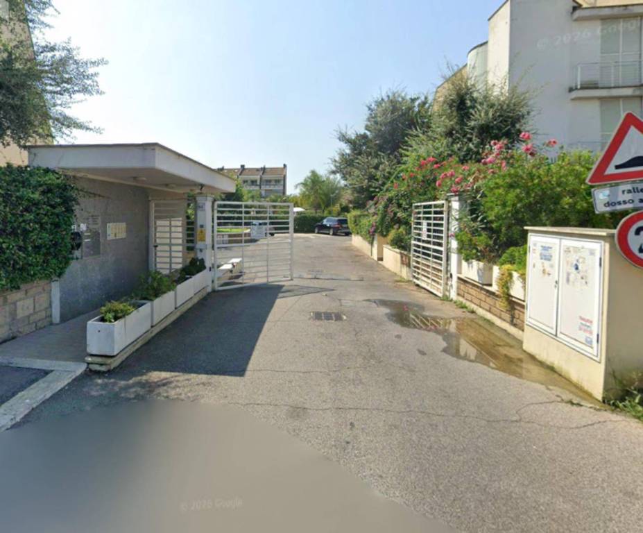 appartamento in vendita a Roma in zona Infernetto