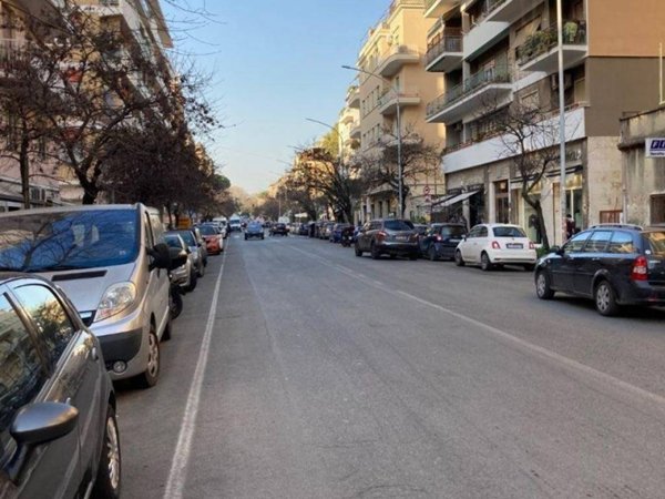 negozio in vendita a Roma in zona Gianicolense