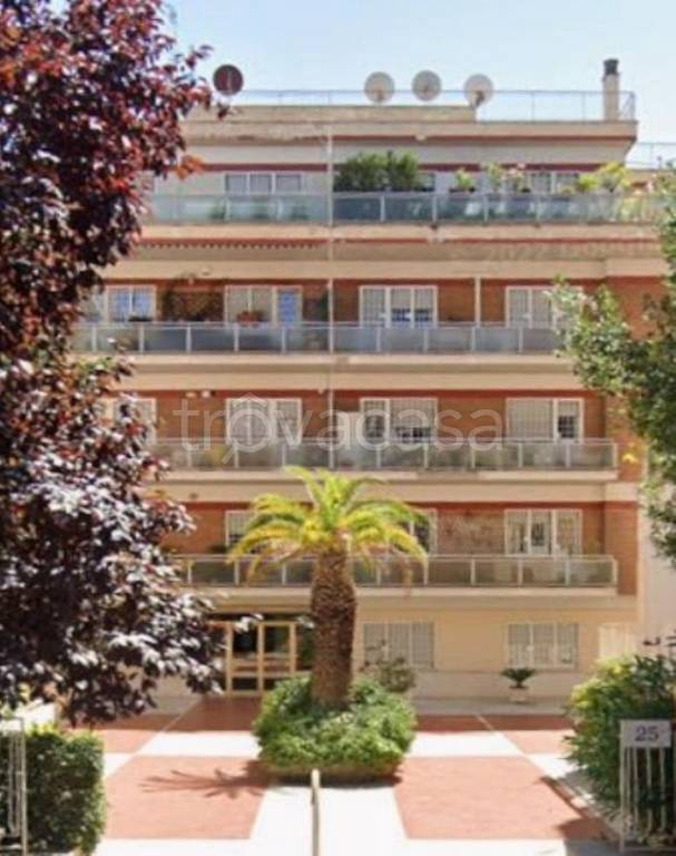 locale commerciale in vendita a Roma in zona Gianicolense