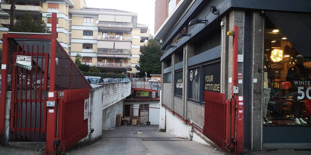 box auto in vendita a Roma in zona Monte Sacro/Talenti
