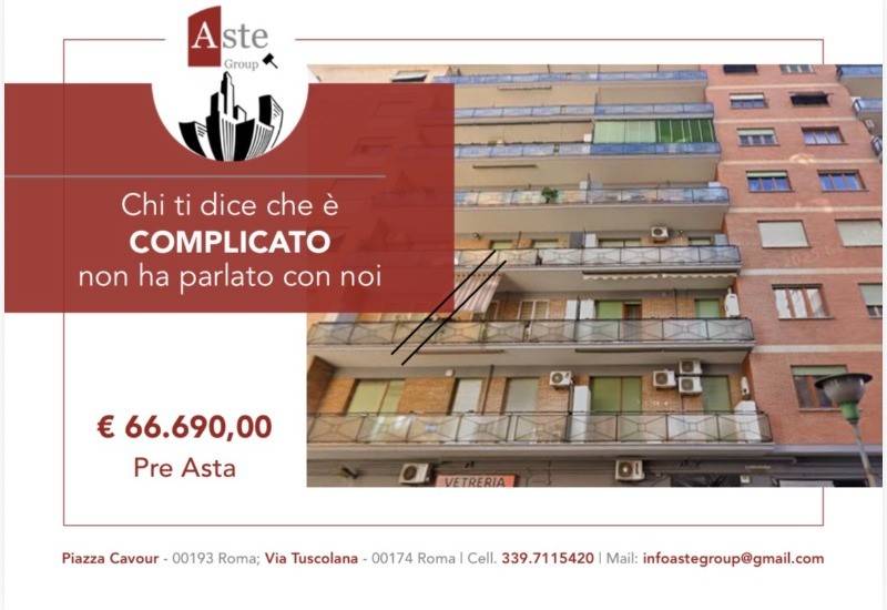 negozio in vendita a Roma in zona Tuscolano