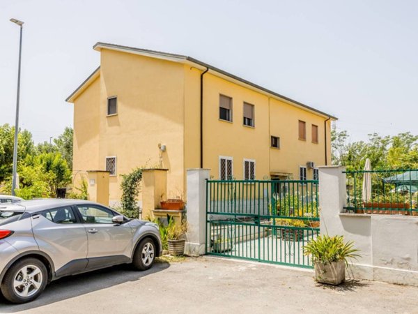appartamento in vendita a Roma in zona Ponte Mammolo