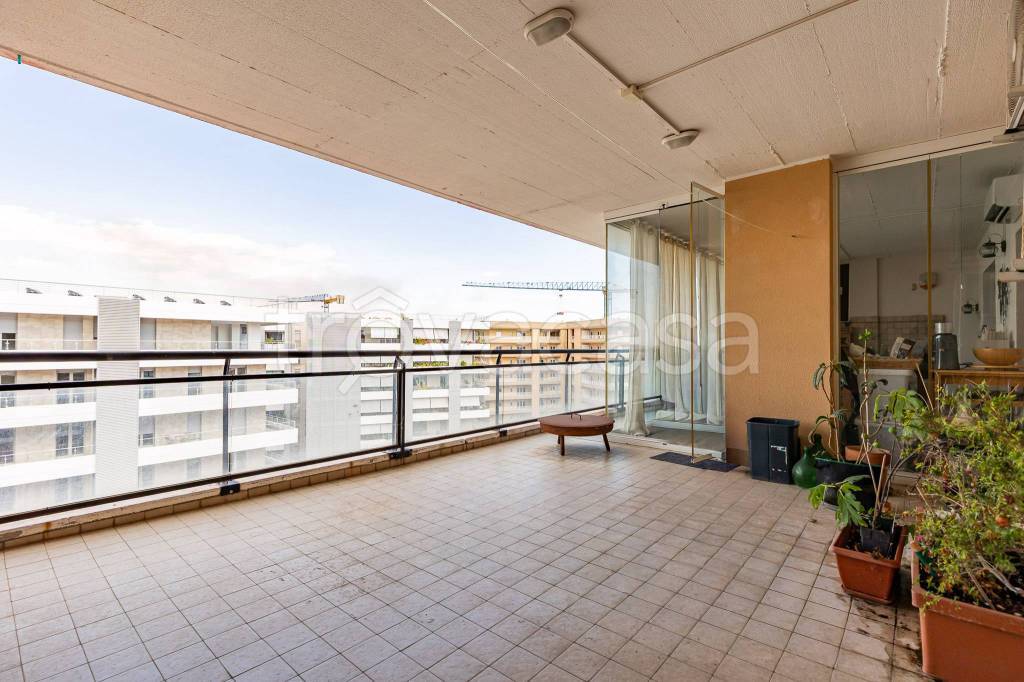 appartamento in vendita a Roma in zona Fonte Laurentina