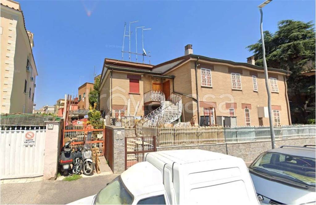 appartamento in vendita a Roma in zona Prenestino-Centocelle