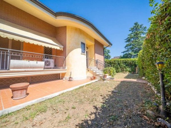 casa indipendente in vendita a Roma in zona Borghesiana