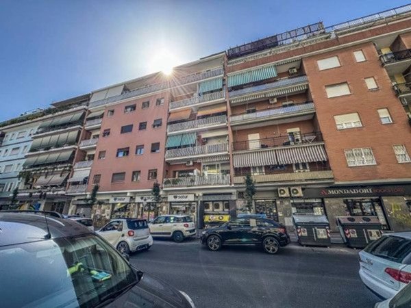 appartamento in vendita a Roma in zona Ostia