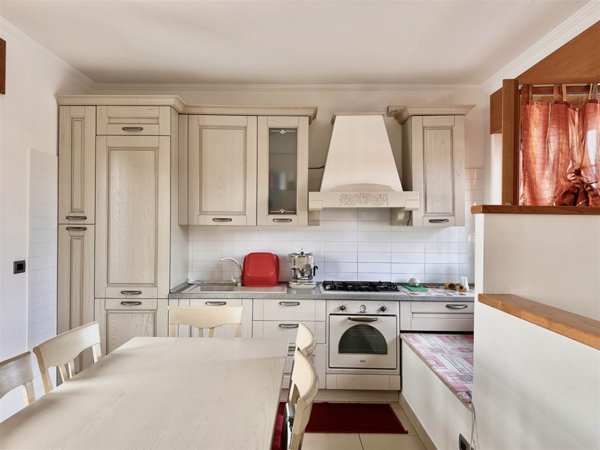 appartamento in vendita a Roma in zona Casal Morena