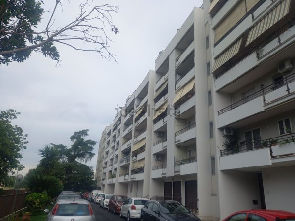 appartamento in vendita a Roma in zona Tor Bella Monaca