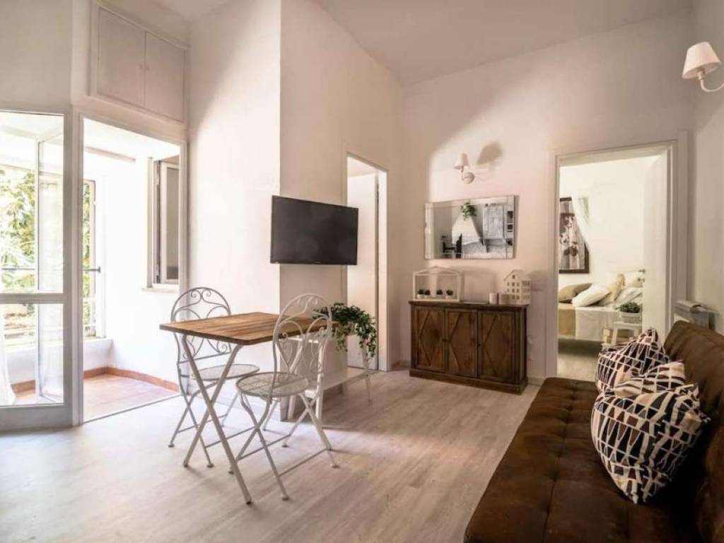 negozio in vendita a Roma in zona Centro Storico